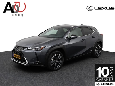 Lexus UX Benzine