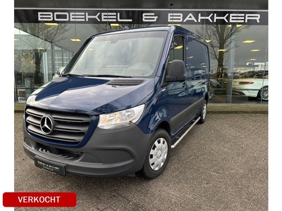 Mercedes-Benz Sprinter 311 2.2 CDI L1H2 - Trekhaak - Camera - Sidebars - NAP!