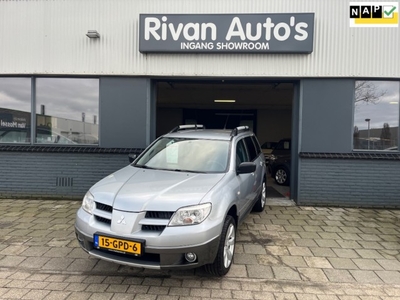 Mitsubishi Outlander 2.0 sport travel