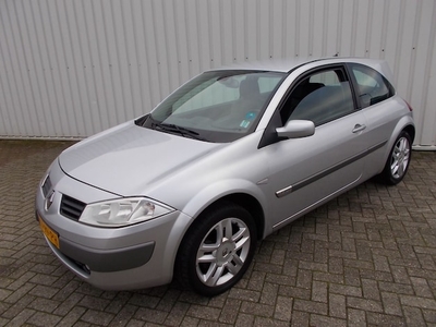 Renault Megane Benzine