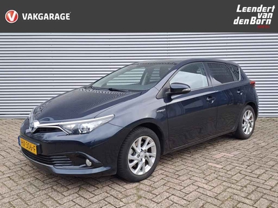 Toyota Auris 1.8 Hybrid Lease