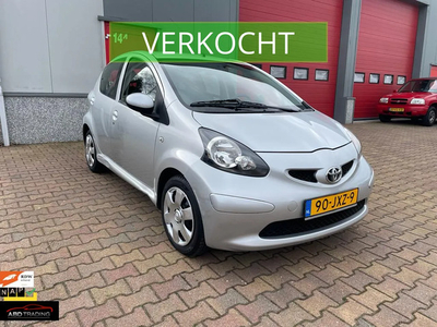 Toyota Aygo 1.0 12v VVT-i + VERKOCHT!!NIEUWE APK|AIRCO|STUURBEKR