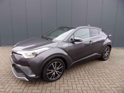 Toyota C-HR 1.8 Hybrid // Executive///NAVI/TREKHAAK//STOEL VERWARMING