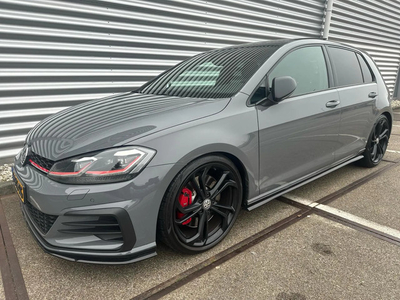 Volkswagen Golf 2.0 TSI GTI TCR PANODAK-APPLECARPLAY-CAMERA-KEYLESS