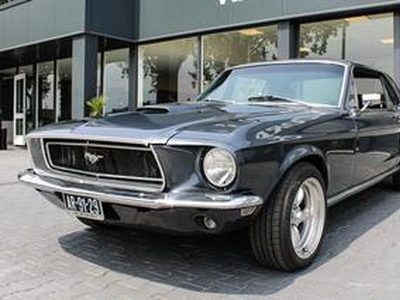 Ford MUSTANG AUT 294PK