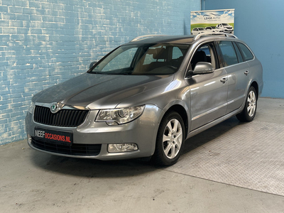 Škoda Superb Combi 1.8 TSI Ambition Business Line CLIMA TREKHAAK NAVI BI-XONON Dealer Onderhouden