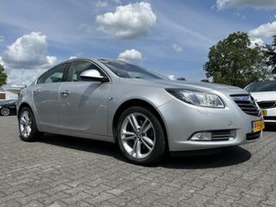 Opel INSIGNIA 2.0 CDTI Cosmo Aut. *NAVI-FULLMAP | 1/2-LEDER | XENON | ECC | PDC | CRUISE | 18