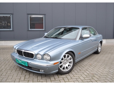 Jaguar XJ Benzine