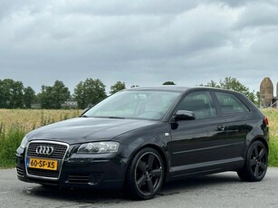 Audi A3 1.6 Attraction Automaat