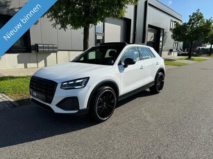 Audi Q2 35 TFSI S TRONICPANOLEERMATRIXCAMERABOM VOLL