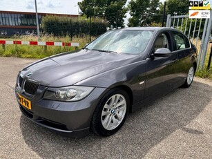 BMW 3-serie 325i Dynamic Exe Navi Leder Xenon NAP