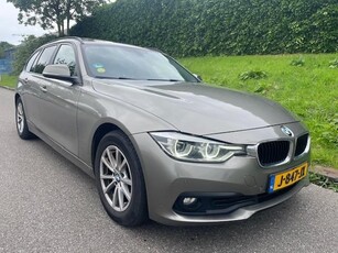 BMW 3-serie Touring 320d - Automaat - Navi - LED -