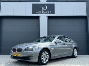 BMW 5-serie 523i High Executive / Automaat / Navi / Sensoren