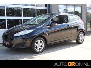 Ford Fiesta 1.0 Style Navigatie, LM (bj 2015)