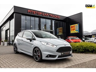 Ford Fiesta 1.6 ST200, 200PK, Milltek, Dealer Onderhouden!