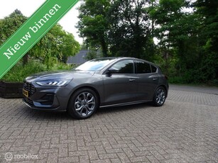 Ford Focus 1.0 EcoBoost Hybrid ST Line X