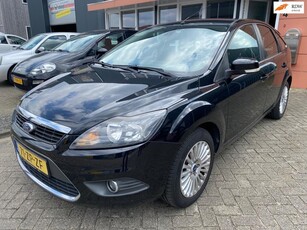 Ford Focus 1.6 Titanium zeer nettte auto