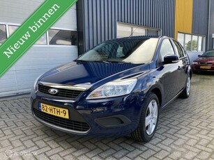 Ford Focus 1.6 Trend ZEER NETJES!