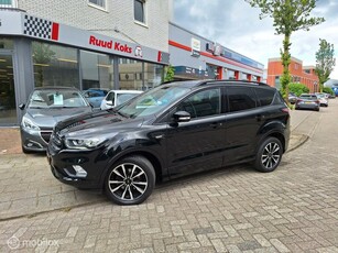 FORD KUGA 1.5 ECOBOOST ST LINE / Trekhaak / All-Season /