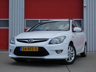 Hyundai i30 CW 1.6i i-Motion Business/ lage km/ mooi!