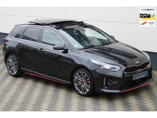 Kia Ceed 1.6 T-GDi 204PK GT Aut. Pano LED Navi Zeer Luxe !!