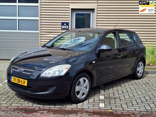 Kia Cee'd 1.6 X-tra Airco