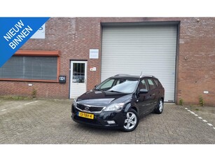 Kia cee'd Sporty Wagon 1.4 CVVT Navigator Plus Pack 2e