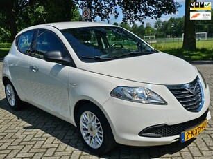 Lancia Ypsilon 0.9 TwinAir Silver Plus 1e eigenaar dealer