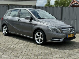 Mercedes B-klasse 200 Ambition lederen interieur