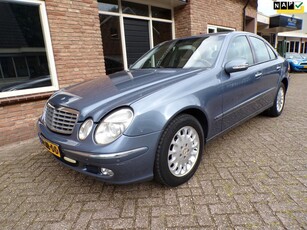 Mercedes-Benz E-klasse 200 K. Avantgarde Automaat / leder