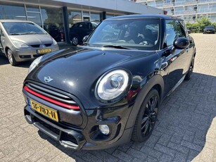 MINI Mini 1.5 Cooper Chili Serious Business JCW Navi Klima Cruise Pano Pdc NAP