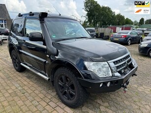 Mitsubishi MITSUBISHI PAJERO 4X4 AUTOMAAT LIER