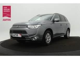 Mitsubishi Outlander BWJ 2014 2.0 122 PK PHEV Business