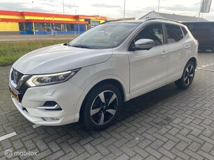 Nissan Qashqai 1.3 DIG-T Tekna + I Leder I Camera I Böse I