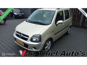 Opel Agila 1.2-16V Maxx