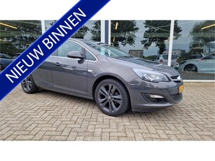 Opel Astra 1.4 Turbo Blitz 50% deal 3975,- ACTIE PDC achter