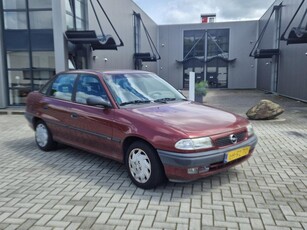 Opel Astra 1.6i GLS Automaat