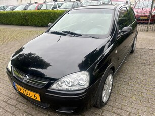 Opel Corsa 1.2-16V Sport