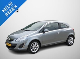 Opel Corsa 1.4-16V Anniversary Edition AUTOMAAT AIRCO PDC