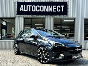 Opel Corsa 1.6 Turbo OPC. 207 PK, KUIPSTOELEN, CRUISE