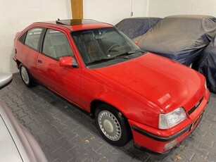 Opel Kadett 2.0i GSI. *Schuifdak*Digi Dash*