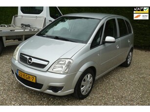 Opel Meriva 1.4-16V Edition word afgeleverd met nieuwe apk