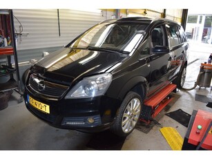 Opel Zafira 2.0 TURBO Cosmo (bj 2005)