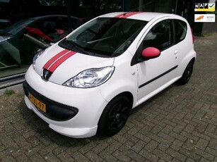 Peugeot 107 1.0-12V XR airco