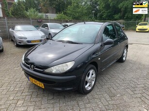 Peugeot 206 1.4 Pop' Art // APK