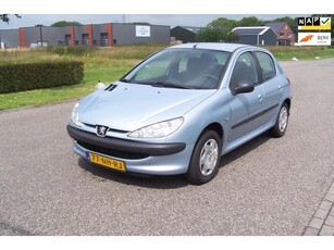 Peugeot 206 1.4 X-line / Trekhaak.