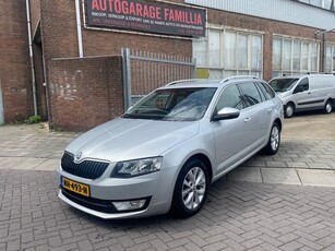 Skoda Octavia Combi 1.6 TDI Greentech Ambition Business