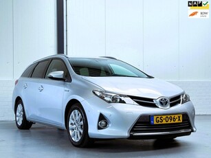 Toyota Auris Touring Sports 1.8 Hybrid Executive