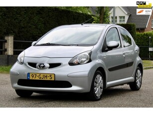 Toyota Aygo 1.0-12V + AUTOMAAT AIRCO 5-DEURS NAP