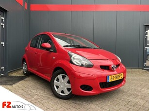 Toyota Aygo 1.0-12V Comfort Metallic Stadsauto